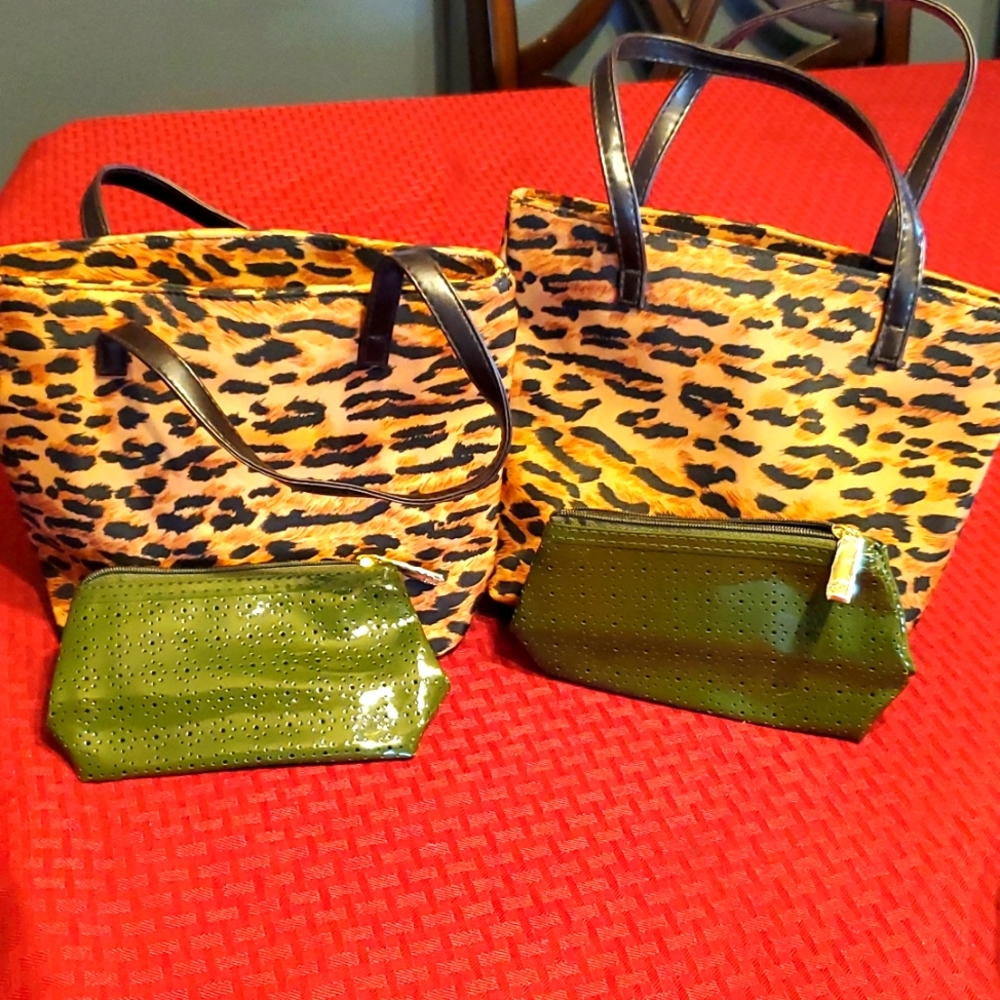 2 Estee Lauder Totes With Chang Purse NWOT